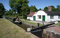 Barrel Roofed Lock Cottage - Stratford Canal